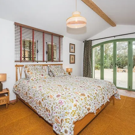 Unique A : 1,5 Ha, 4 : La Campagne Au Coeur De St Tropez *