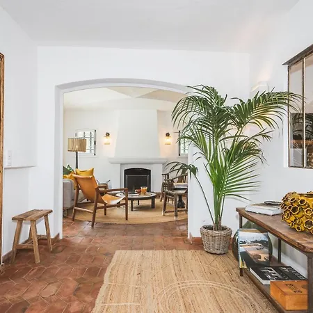 Unique A : 1,5 Ha, 4 : La Campagne Au Coeur De St Tropez *