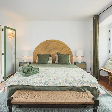 Unique A : 1,5 Ha, 4 : La Campagne Au Coeur De St Tropez Villa